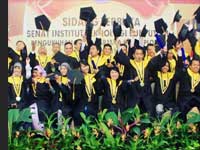 Executive Class Jember Nomor 9